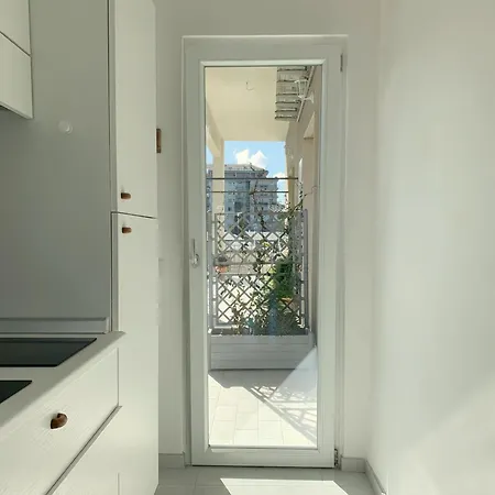 招待所 Montalbino House - And *