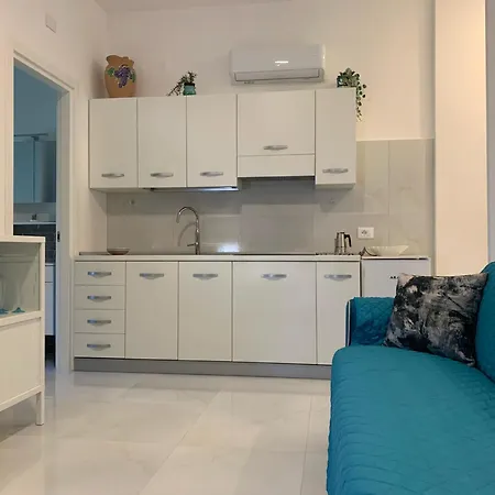 בית הארחה Montalbino House - And