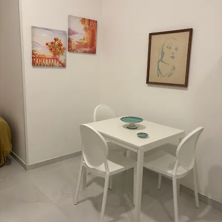 Montalbino House - And Guest house